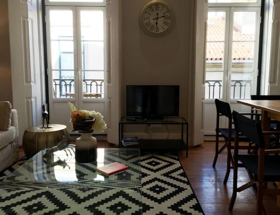 Sm2 Romantic Home By The Gardens Pr Real & Bairro Alto Lisboa Екстериор снимка
