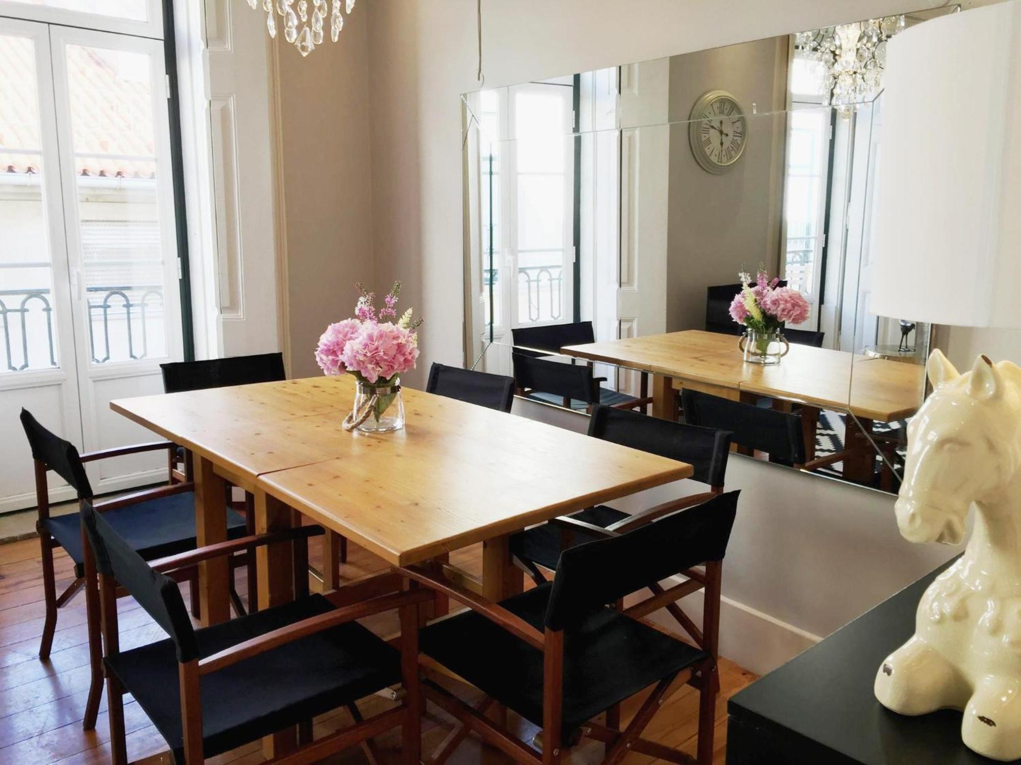 Sm2 Romantic Home By The Gardens Pr Real & Bairro Alto Lisboa Екстериор снимка