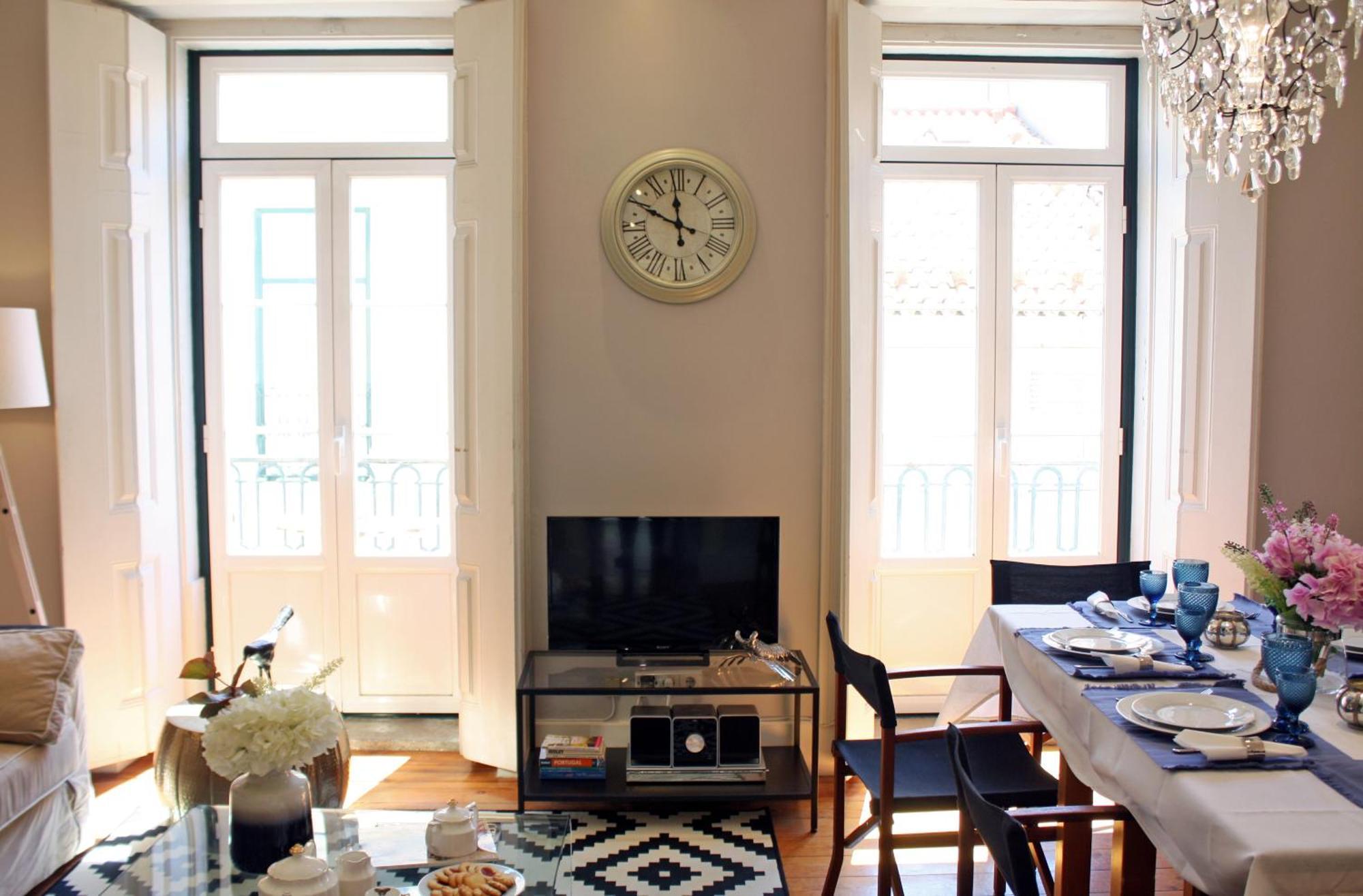 Sm2 Romantic Home By The Gardens Pr Real & Bairro Alto Lisboa Екстериор снимка