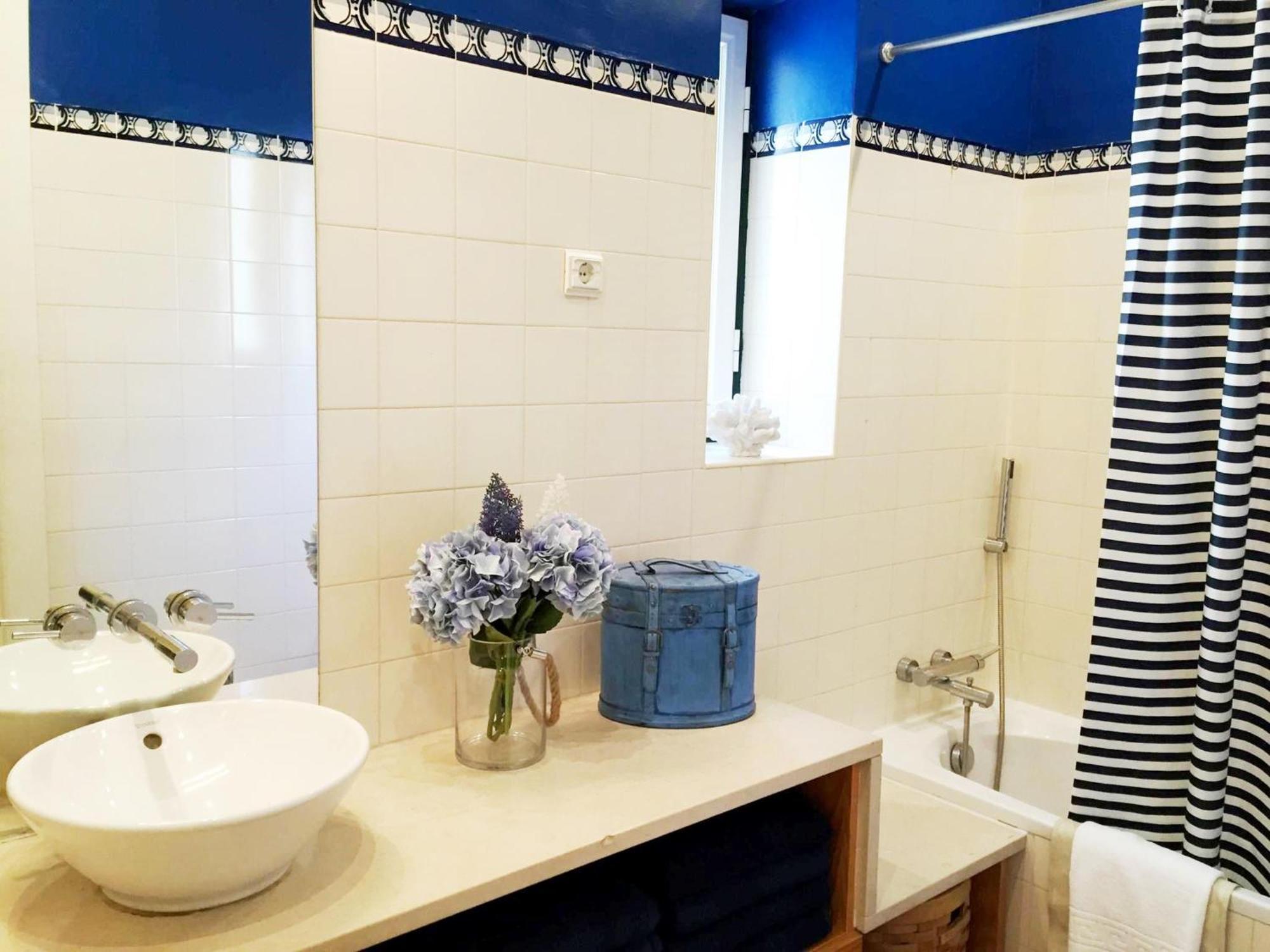 Sm2 Romantic Home By The Gardens Pr Real & Bairro Alto Lisboa Екстериор снимка