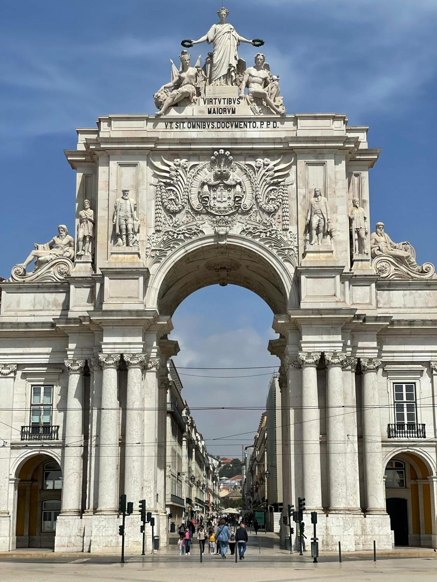 Sm2 Romantic Home By The Gardens Pr Real & Bairro Alto Lisboa Екстериор снимка